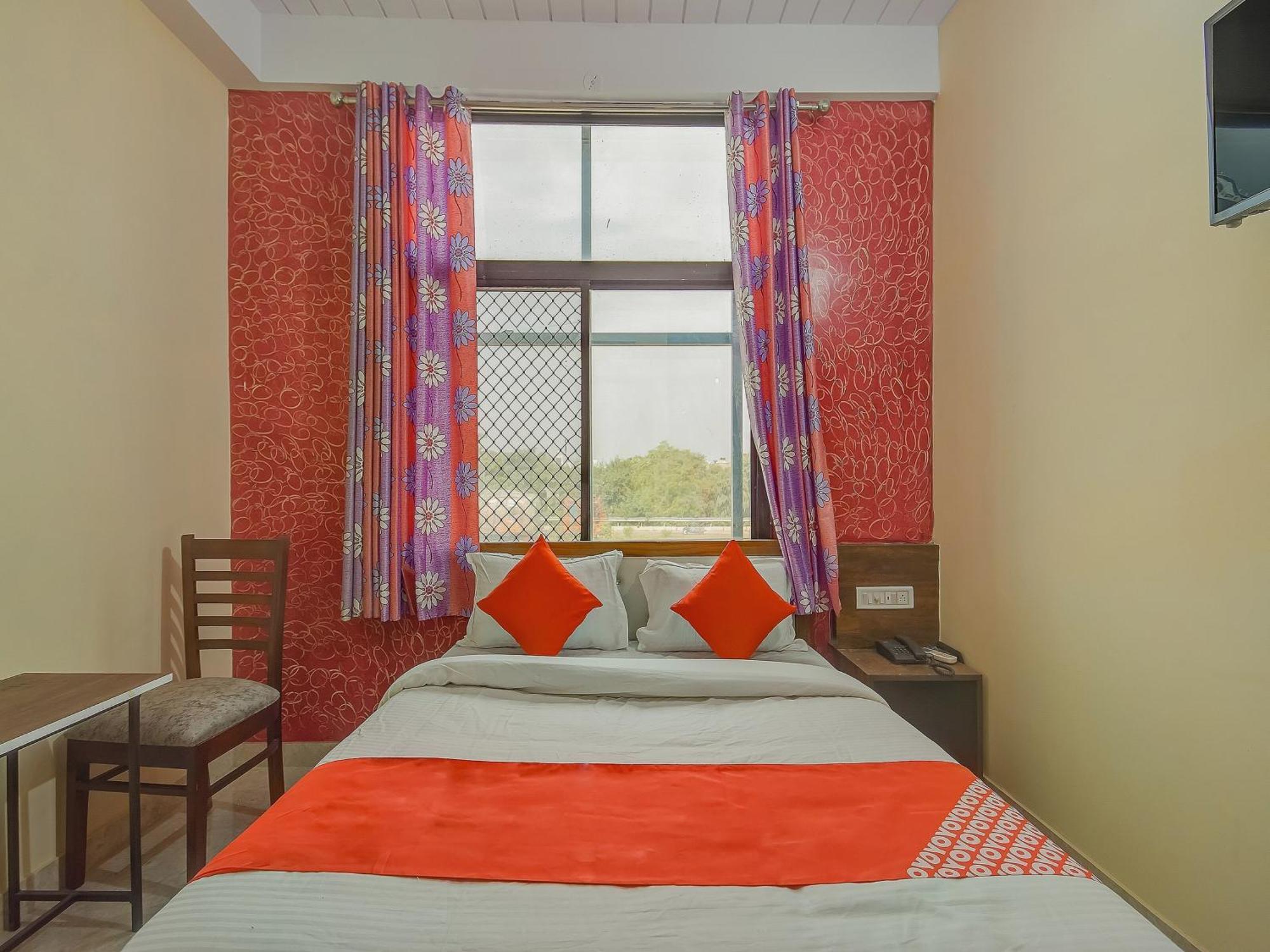 Hotel O Royal Blue Jaipur Luaran gambar