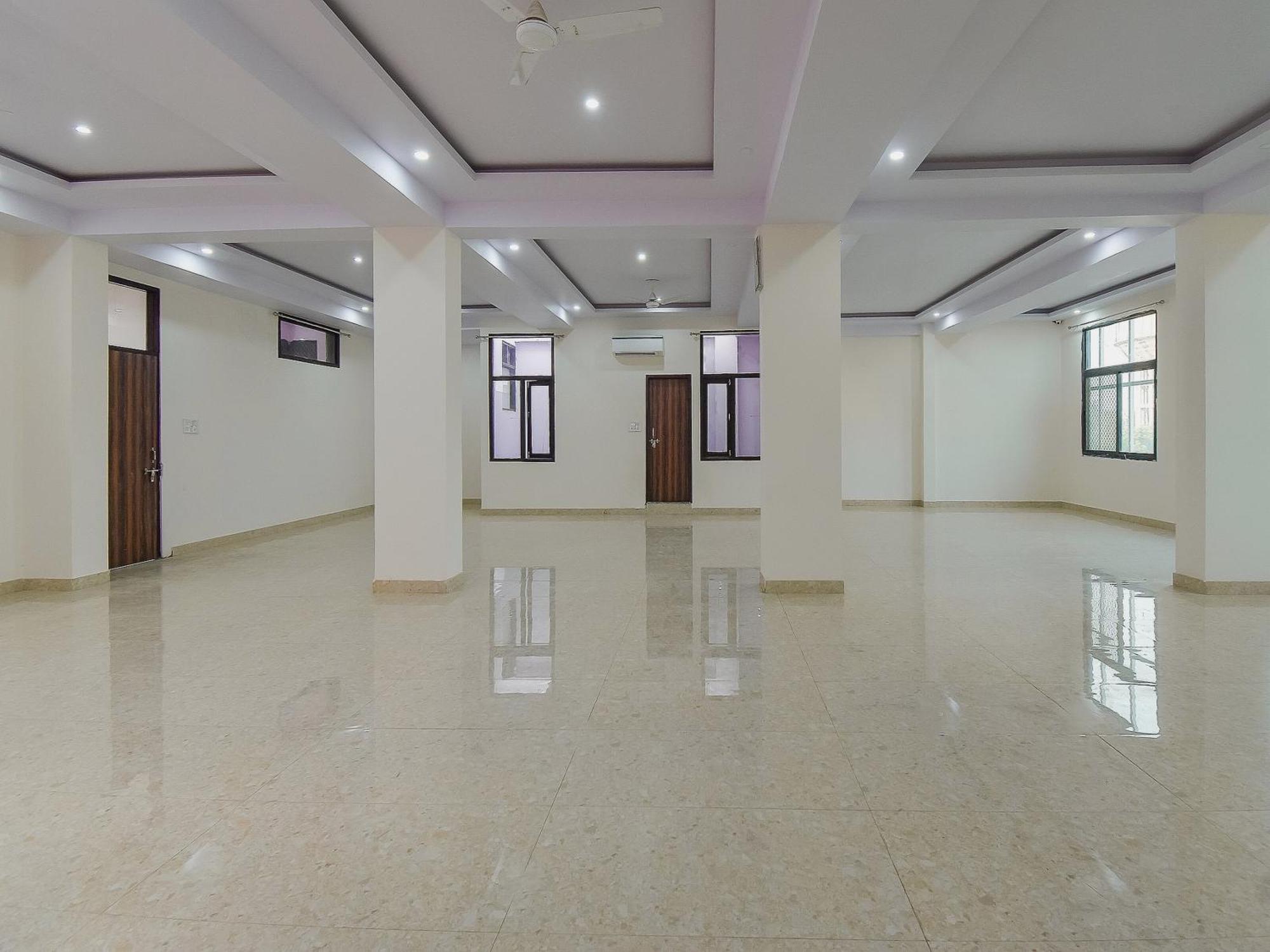 Hotel O Royal Blue Jaipur Luaran gambar